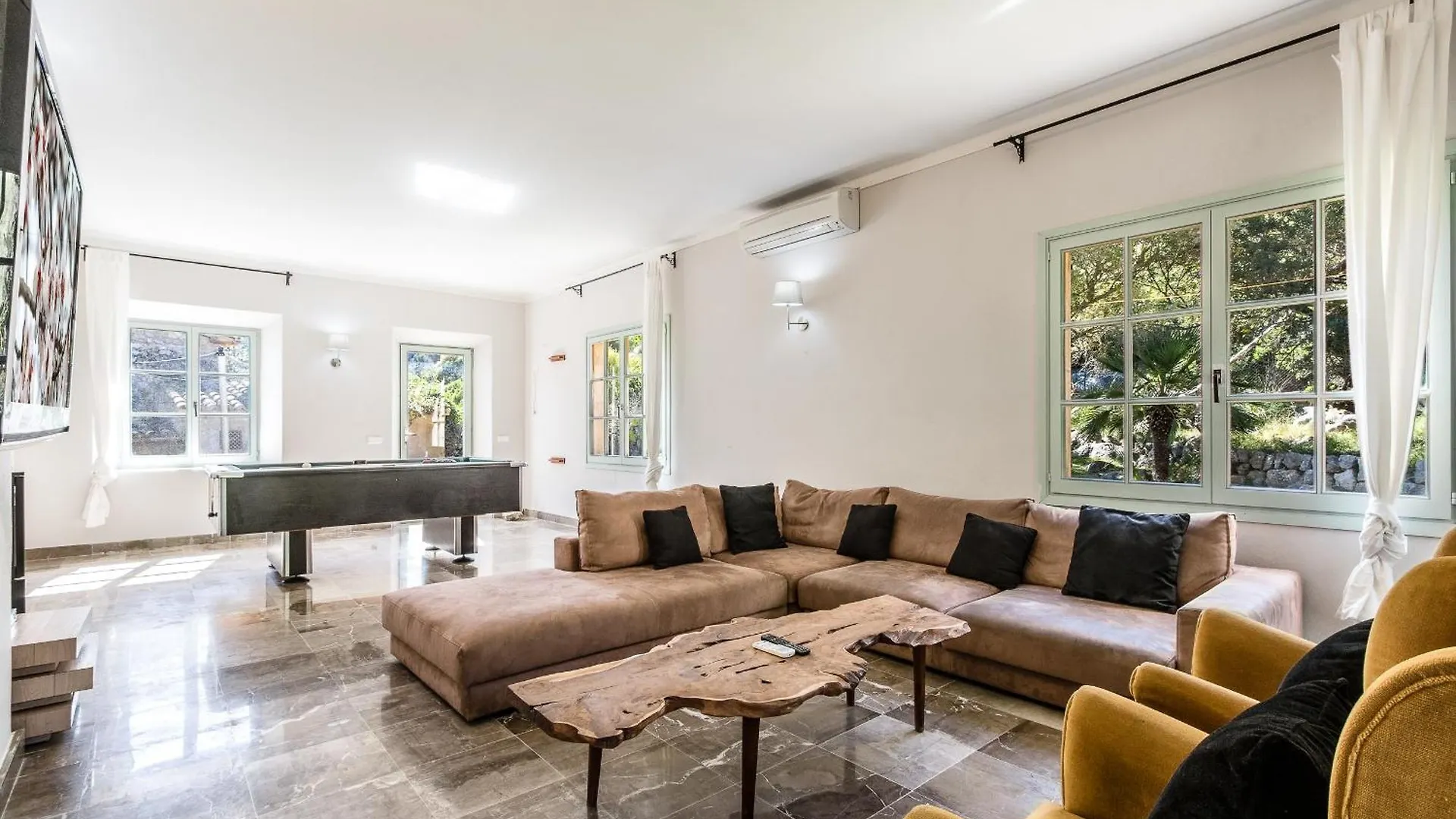 Villa Can Segui By Homevillas360 Pollenca